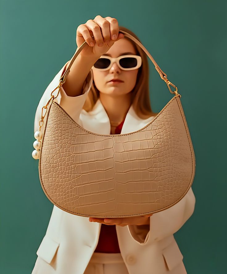 The Essential Bag Edit