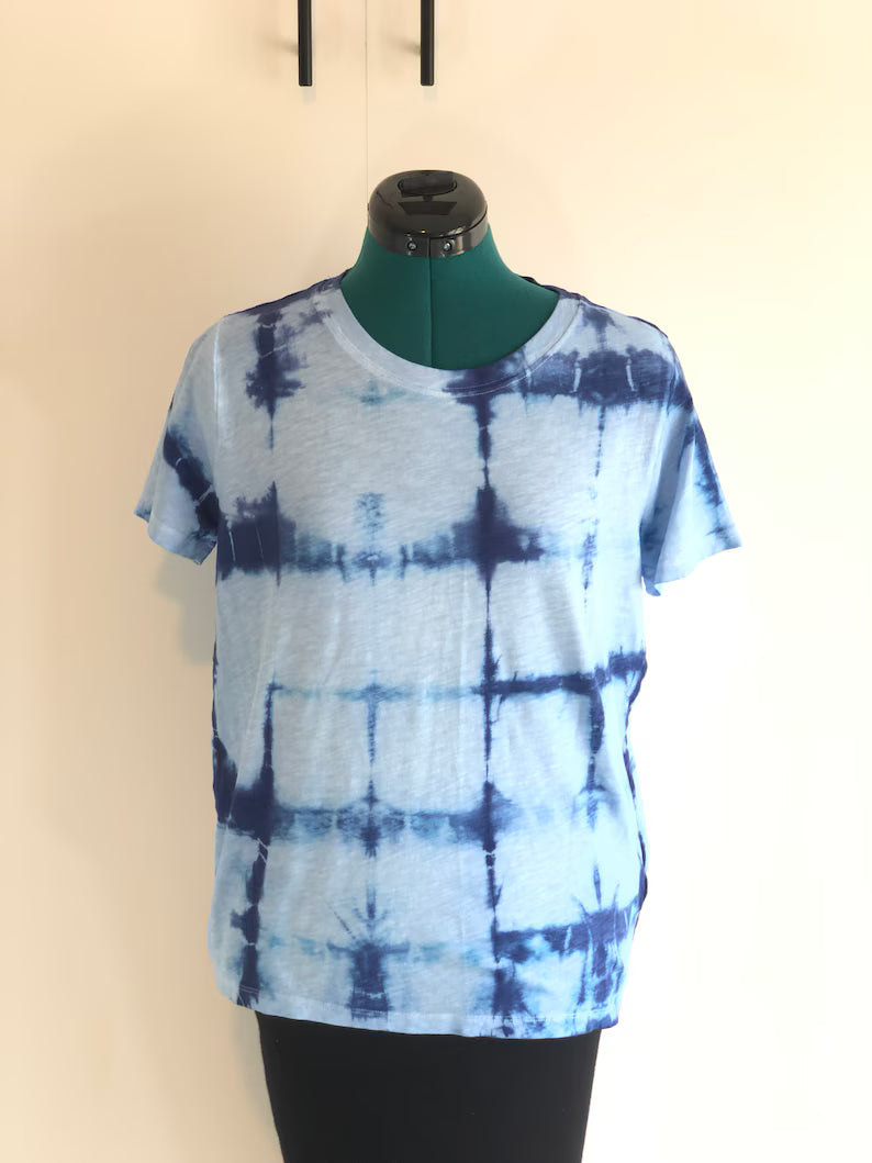 Indigo Shibori Tie-Dyed T-Shirt - Authentic Japanese Artisan Pattern Cotton Tee