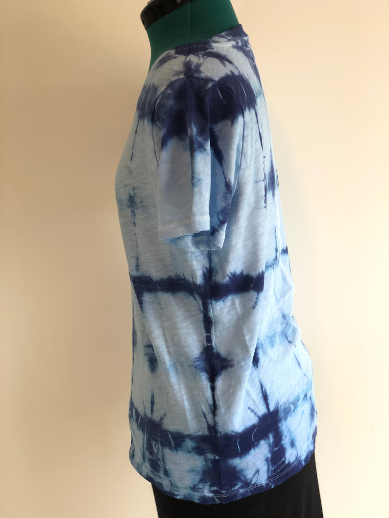 Indigo Shibori Tie-Dyed T-Shirt - Authentic Japanese Artisan Pattern Cotton Tee